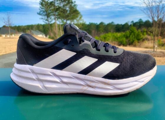 Picture of adidas adiSTAR 3