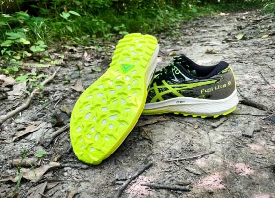 Picture of ASICS Fuji Lite 5