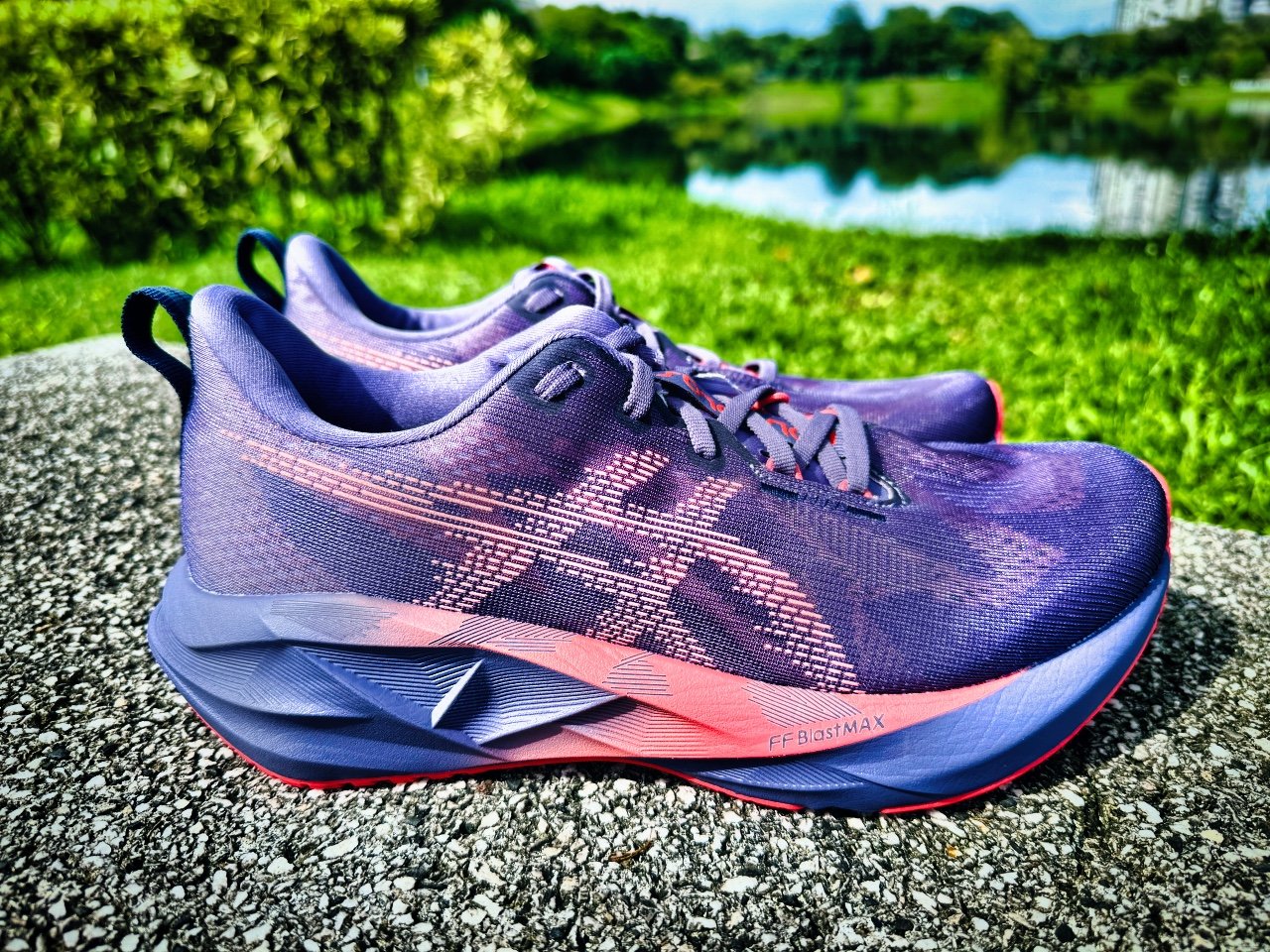 Picture of ASICS Novablast 5