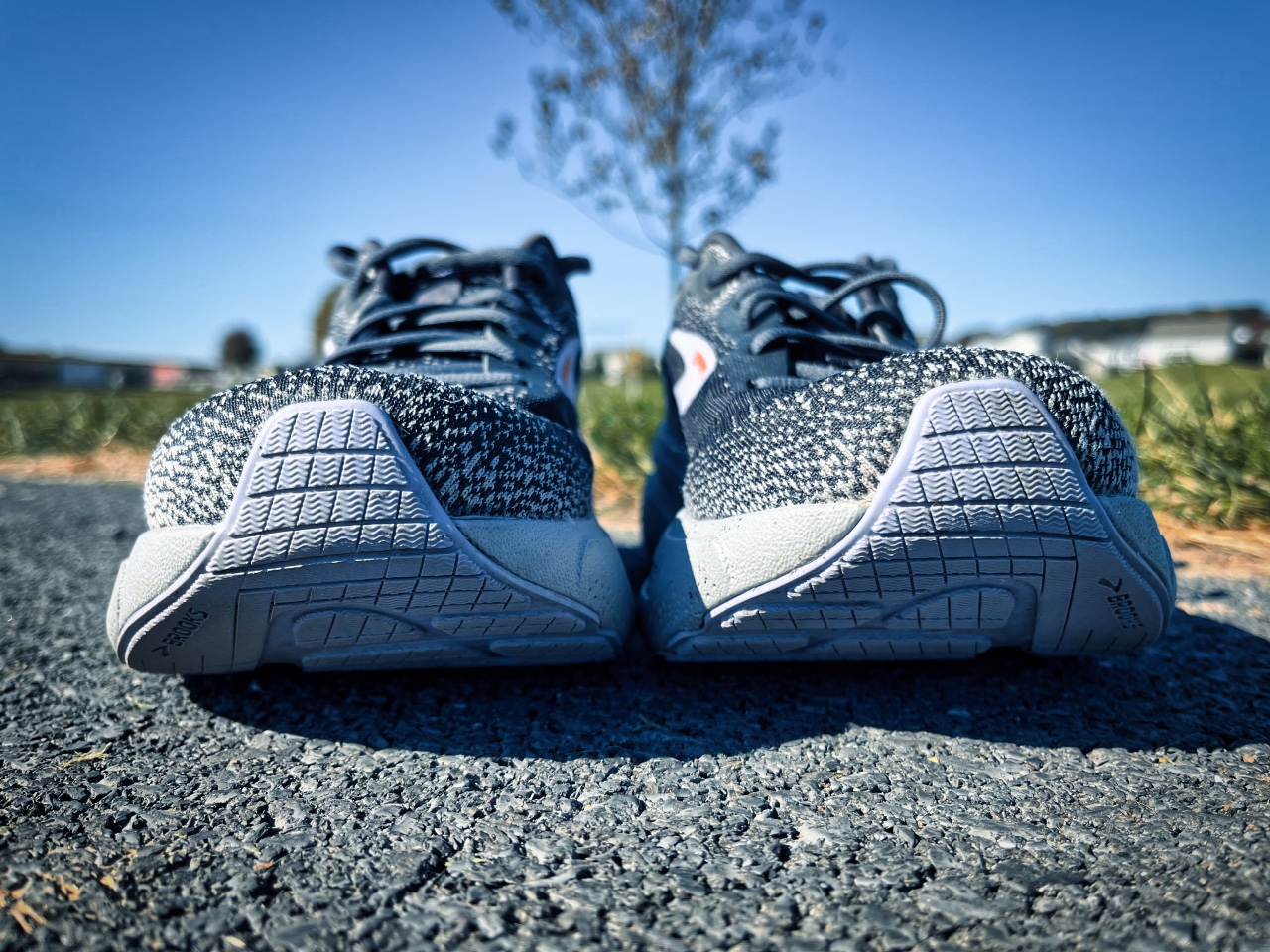 Picture of Brooks Ghost Max 2