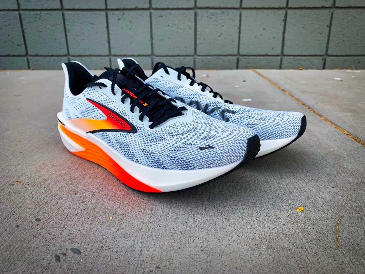 Picture of Brooks Hyperion 2