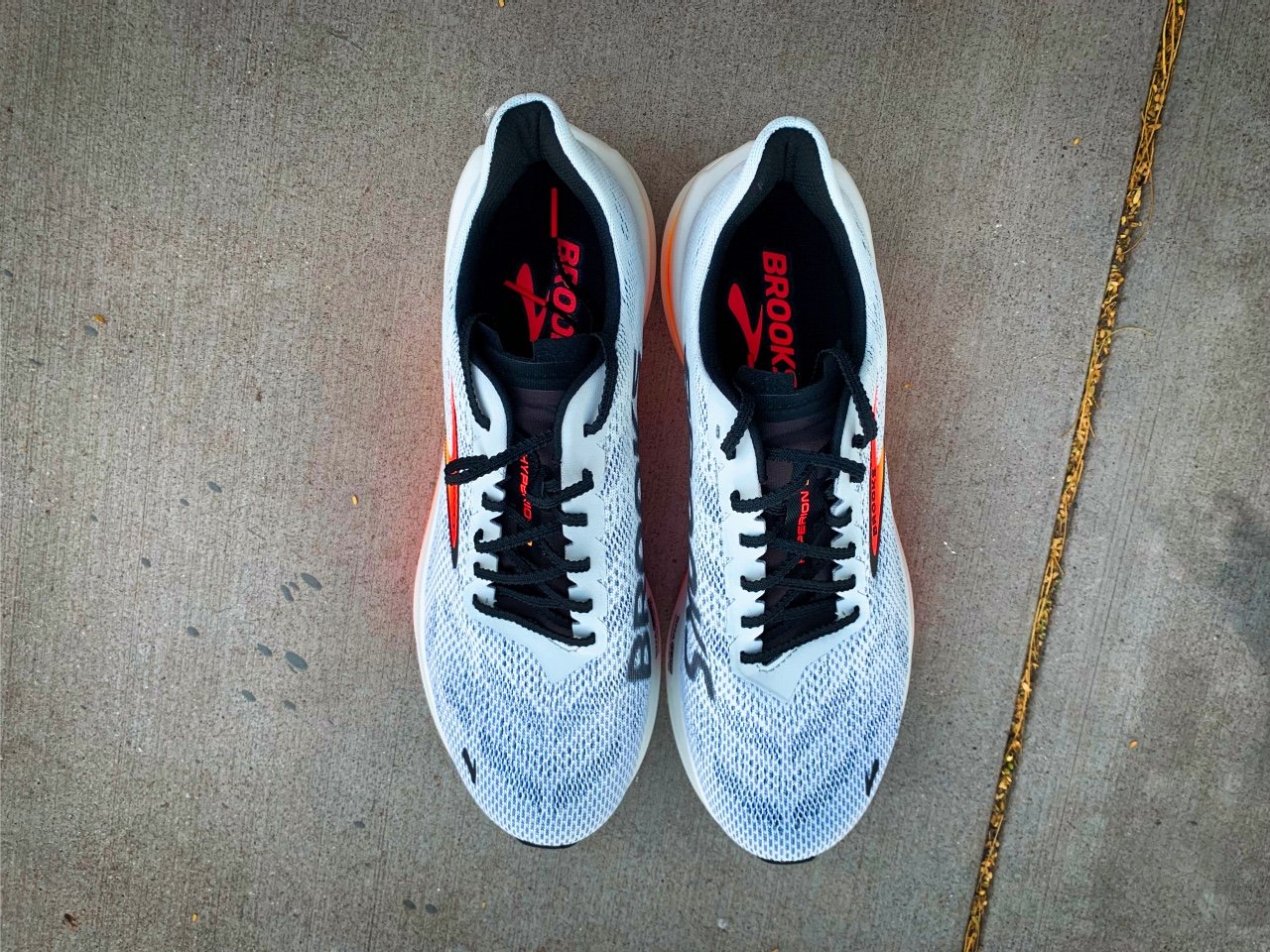 Picture of Brooks Hyperion 2