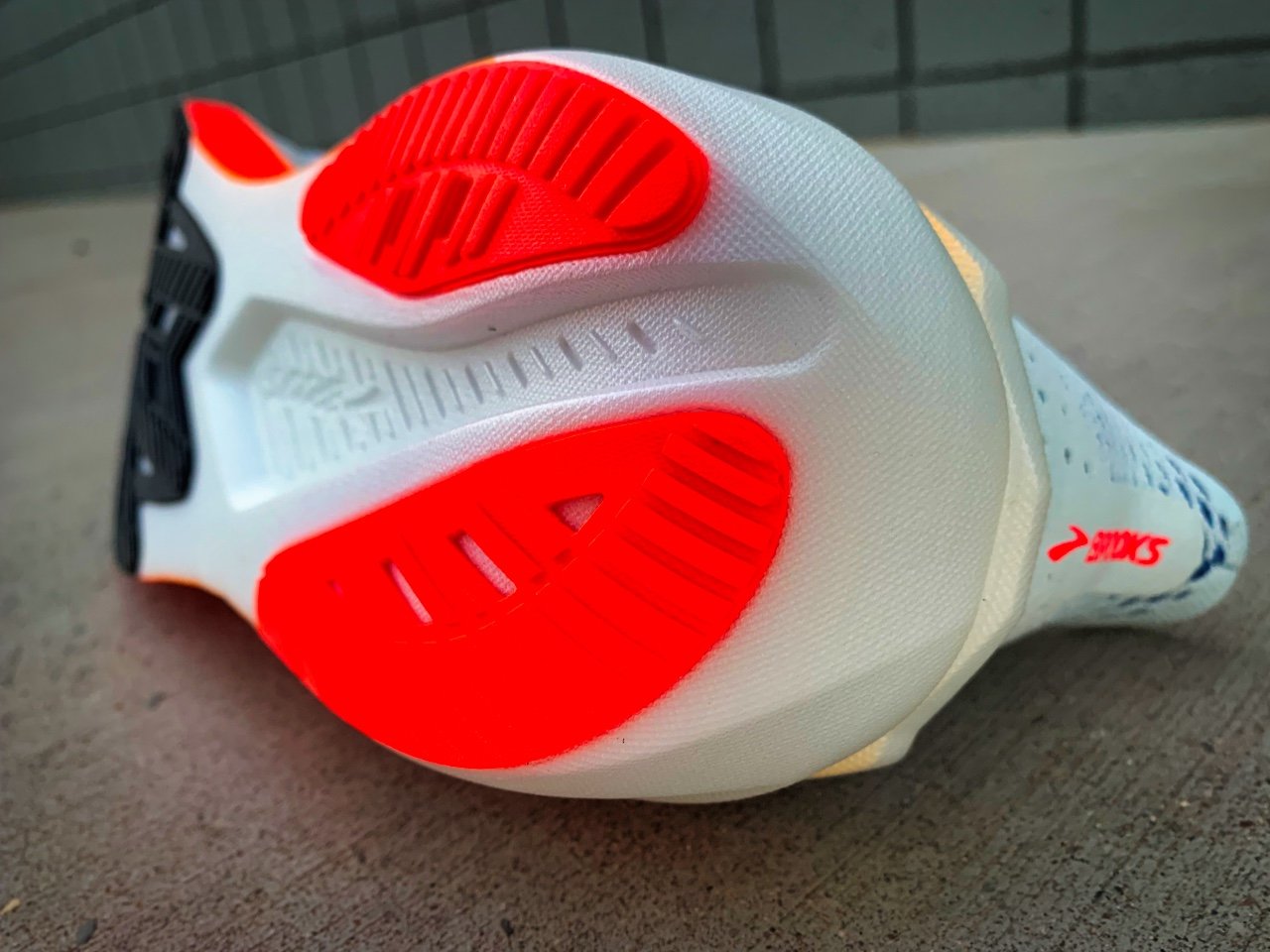 Picture of Brooks Hyperion 2