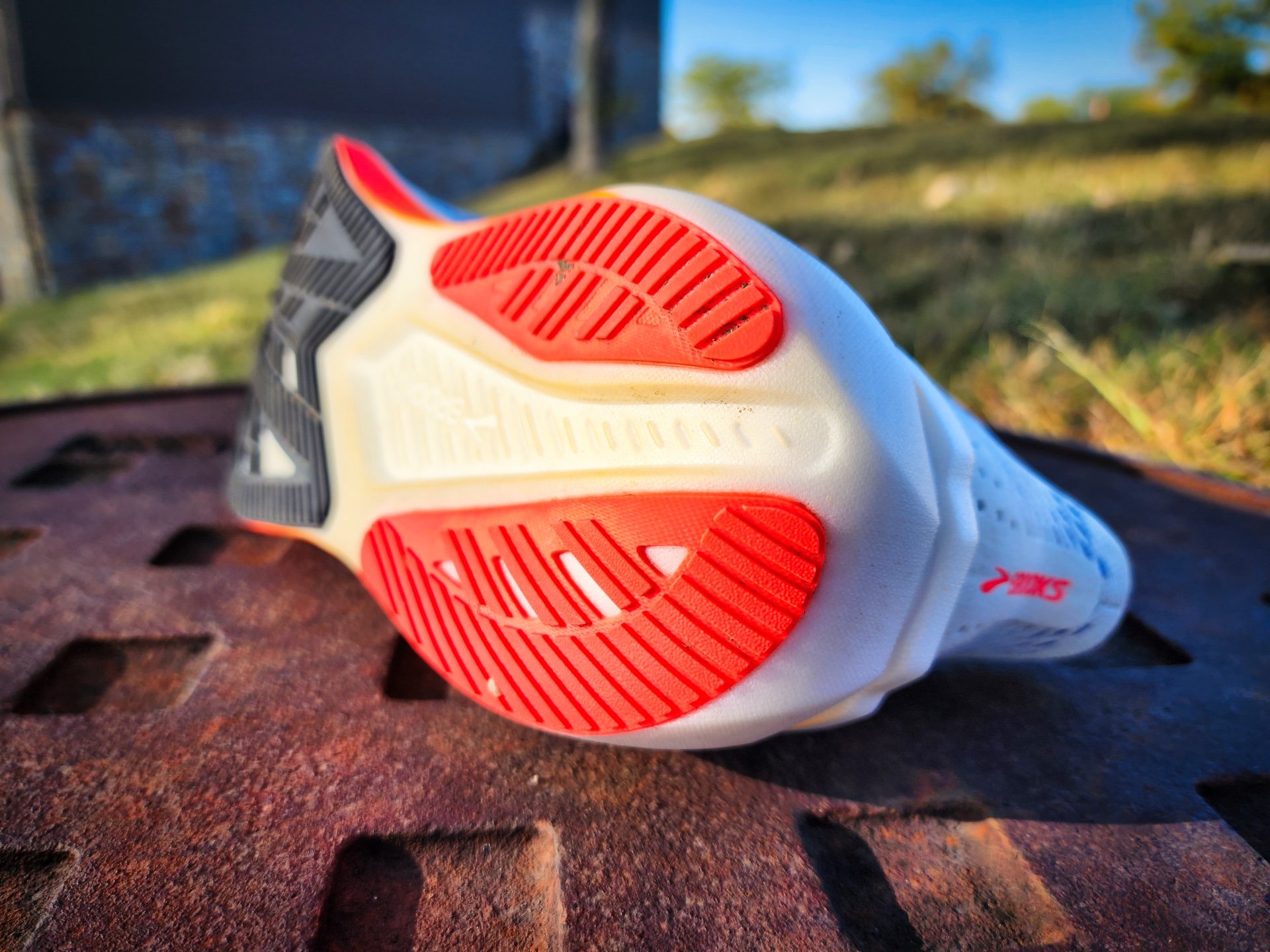 Picture of Brooks Hyperion GTS 2