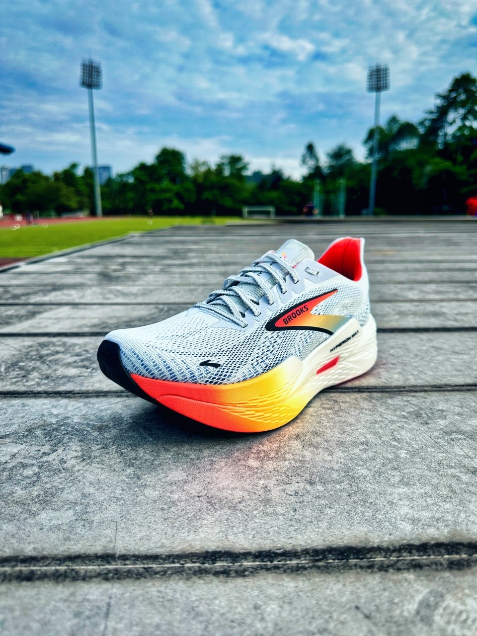 Picture of Brooks Hyperion Max 2
