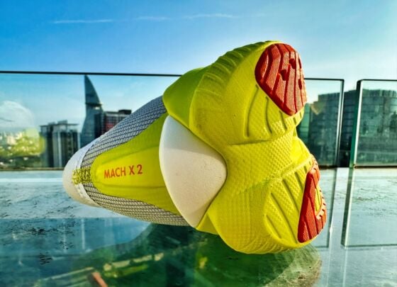 Picture of HOKA Mach X 2