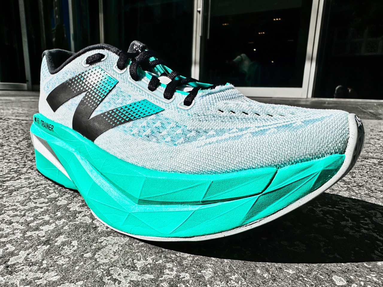 Picture of New Balance FuelCell SuperComp Trainer v3