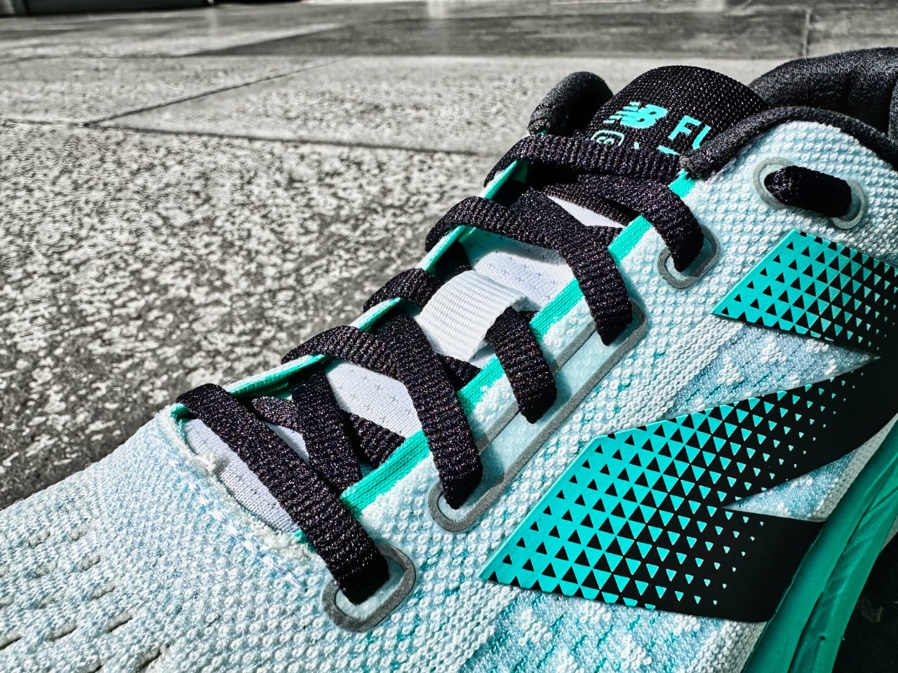 Picture of New Balance FuelCell SuperComp Trainer v3